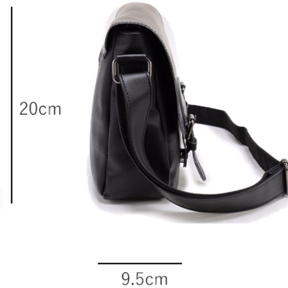 Luxury Black Leather Bag. - Picture 6 of 6